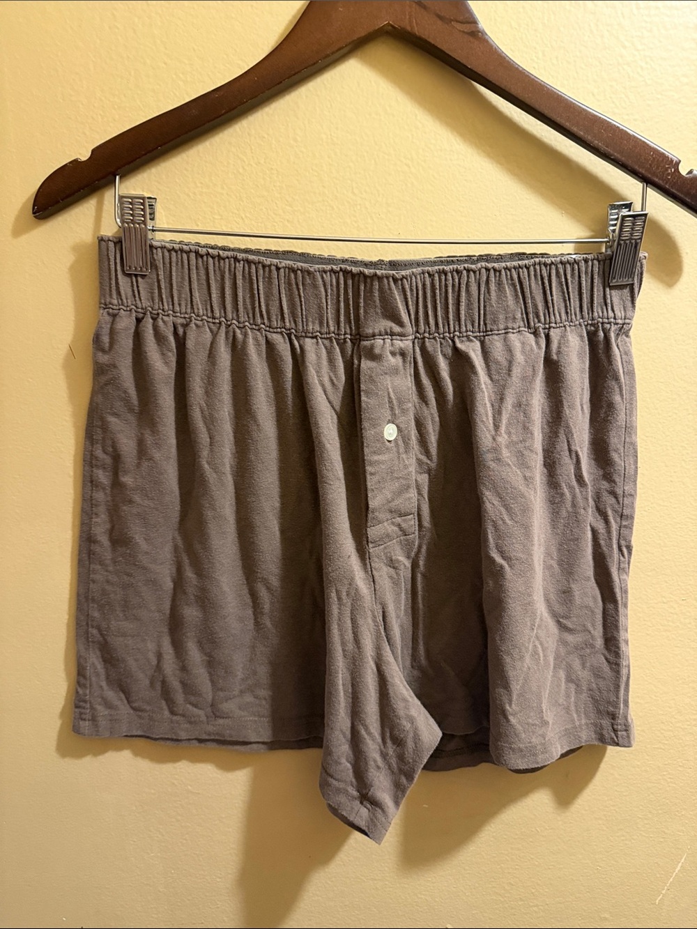 Abercrombie & Fitch Men's Sleep Shorts in Taupe Brown